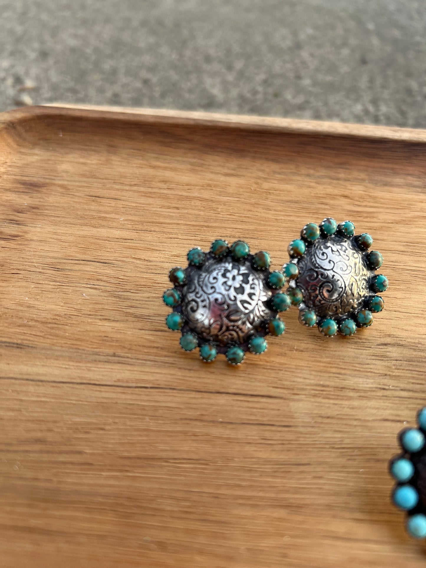 Texture Conch Earrings